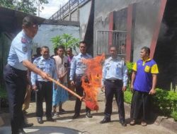 Ciptakan Zero Halinar Rutan Praya Musnahkan Barang Sitaan