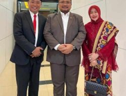 Menag Lantik H. Zamroni Aziz SH.I. MH Jadi Kakanwil Kemenag NTB