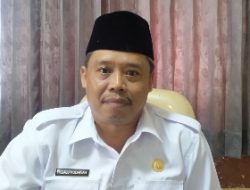 Ngabuburit, Pecinta Ilmu Kian Ramai Kunjungi Perpustakaan Loteng