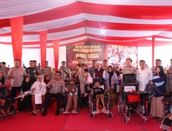 Kapolres Loteng Dampingi Kapolda NTB, Salurkan Bansos Kemensos RI