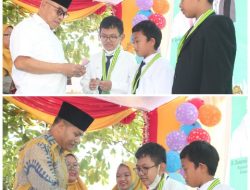 Bangkitkan Semangat Belajar, Ketua Komite MIN 1 Loteng, Bagi Bagi Uang di Acara Tasyakuran
