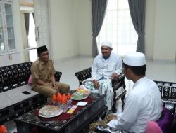 Malam Rahman Rahim Day, Dimeriahkan Oleh KHR. Cholil As’ad