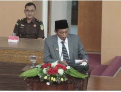 Paripurna DPRD Loteng, Bupati Sampaikan Penjelasan KUA PPAS APBD 2024