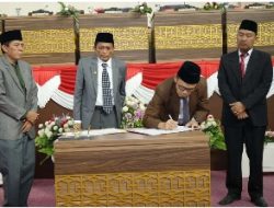 Semua Fraksi Setujui Raperda LPJ, Pelaksanaan APBD Loteng 2022