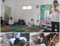 Wabup Letakkan Batu Pertama, Masjid Tertua Ke Dua di Desa Sukaraj