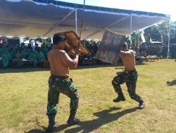 Dari TMMD Ke-117: TNI Adu Keahlian Dalam Seni Peresean di Acara Penutupan TMMD Ke-117
