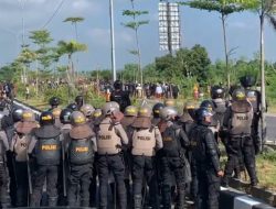 Polres Loteng Pukul Mundur Warga Ketare