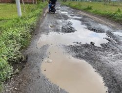 Nyaris Makan Korban, Jalan Utama Desa Tibu Sisok kian Parah