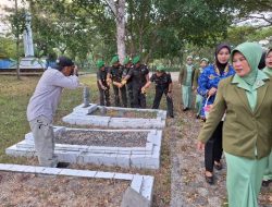 HUT Ke- 67 Kodam IX/Udayana, Kodim Loteng Tabur Bunga di TMP