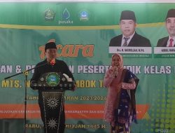 Dari Perpisahan MTsN 1 Loteng, Ratmina Serahkan Satu Set Alat Hadroh