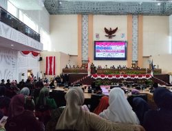 Sekwan Loteng Bacakan Nama Nama Anggota DPRD Loteng Periode 2024-2029
