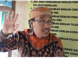 H. Supli : Desain Wajah Alun Alun Tastura Harus Jadi Magnet Kota Praya