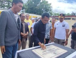 Bupati Terus Manjakan Masyarakat Loteng dan Hidupkan UMKM