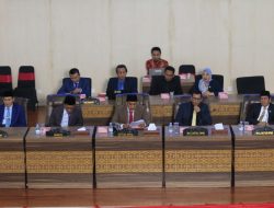 Ketua DPRD Loteng, Bacakan Hasil Penetapan Paslon Terpilih Pilkada Loteng