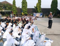 MAN 1 Loteng, Jadi Lokasi Sosialisasi Aturan Lalu-lintas di Kalangan Pelajar