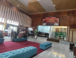 Pengunjung Keluhkan Panasnya Ruangan MPP Praya