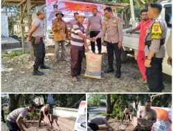 Semarak HUT Bhayangkara Ke 79, Polsek Prateng Bersihkan Tempat Ibadah Dan Bawa Bantuan