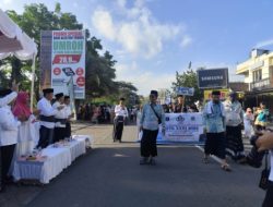 Wabup, Pimpin Jalannya Pawai Ta’aruf MTQ XXXI Tingkat Kabupaten Loteng