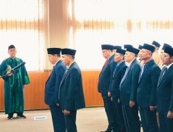 Kemenag NTB Lantik Pejabat Administrator, H. Zamroni Aziz: Jabatan adalah Amanah