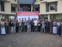 Dipasilitasi Kapolres Loteng, Warga Pujut Tandatangani Petisi Tolak Tambang Ilegal di Kuta