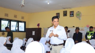 Cerdaskan Anak Bangsa, 2000 Paket Perlengkapan Sekolah Dibagikan Pihak Bizam