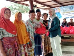 Ramadhan Karim, PKK Loteng Berbagi Bahagia Bersama Ribuan Lansia