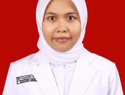 Kisah Inspiratif Bq Suyatmin, Anak Buruh Yang Lulus Kedokteran