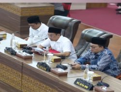 Ketua DPRD Loteng, Pimpin Rapat Paripurna Dengan Dua Agenda Sekaligus