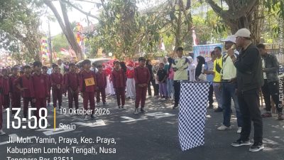 Dispora Sukses, Selenggarakan Lomba Gerak Jalan  Massal HUT Loteng Ke 81