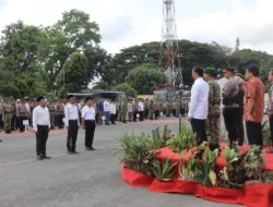 Amir Hamzah Cakades Sukaraja, di Daulat Jadi Perwakilan Pembacaan Ikrar Pilkades Damai