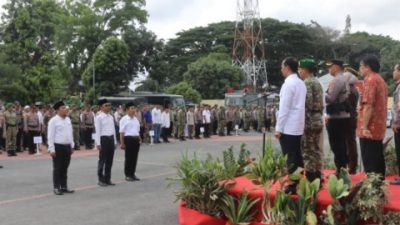 Amir Hamzah Cakades Sukaraja, di Daulat Jadi Perwakilan Pembacaan Ikrar Pilkades Damai